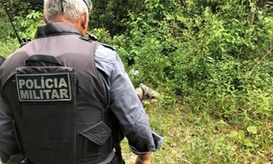 Com terçadadas e tiros, corpo de homem é encontrado em ramal de Manaus