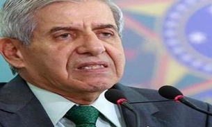 General Heleno diz que apreensão de celular de Bolsonaro teria ‘consequências imprevisíveis’ 