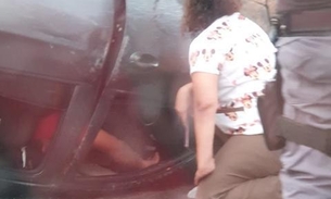 Acidente grave entre três carros deixa homem preso às ferragens em avenida de Manaus