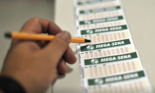 Mega-Sena: confira dezenas sorteadas; prêmio é de R$ 3, 1 milhões