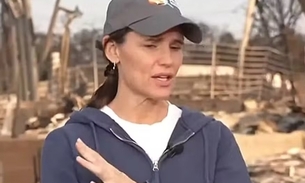 A atriz Jennifer Garner em entrevista sobre incêndios em Los Angeles - Foto: Reprodução/NCBS