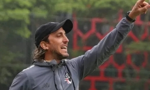 Técnico Luis Zubeldía durante treino do São Paulo. Foto: Erico Leonan/ São Paulo