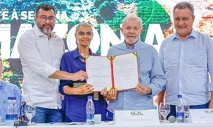 Presidente Lula com a ministra Marina Silva e o Governador Wilson Lima; críticas a Bolsonaro - Foto: Ricardo Stuckert/PR