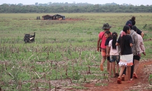 Retomada do povo Guarani Kaiowá na Terra Indígena Panambi-Lagoa Rica, em Douradina (MS). Crédito: Ludmila Pereira - Agro é Fogo