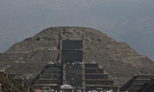 Robô encontra câmaras subterrâneas em templo mexicano