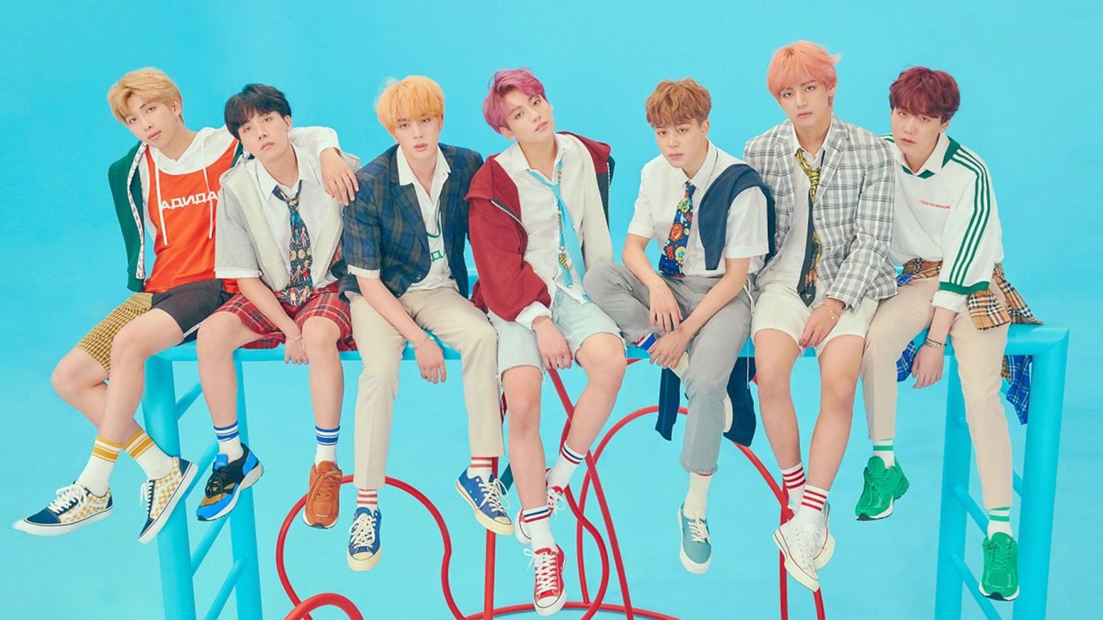 Perfil no Facebook viraliza informando tamanho do pênis dos membros do BTS