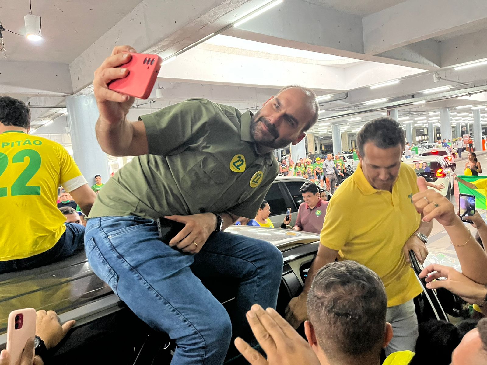 Eduardo desembarcou hoje em Manaus / Foto: Jander Robson / Portal do Holanda