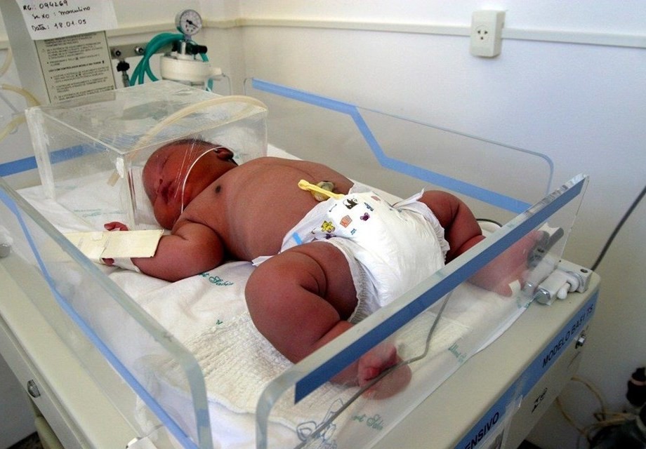 Nasce O Maior Bebe Do Mundo Com Quase 7kg De Saude