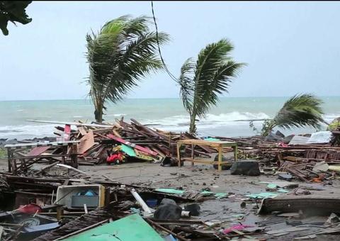 Corpos De Tsunami De Foram Achados Antes De Nova Trag Dia Na Indon Sia