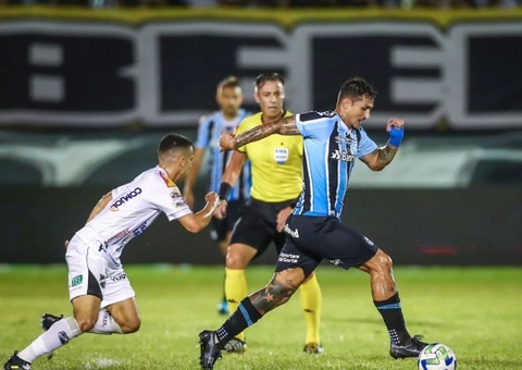 Flamengo domina, bate Grêmio em jogo quente e encaminha vaga na final