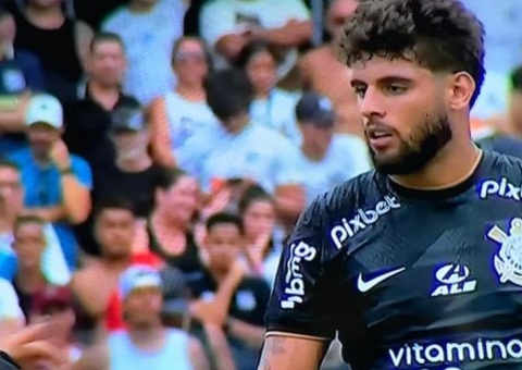 Santos e Corinthians empatam na Vila em jogo movimentado e com ação do VAR