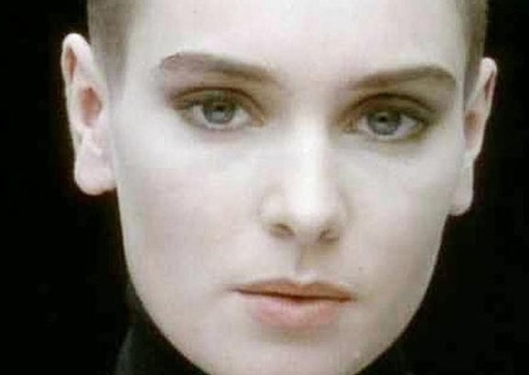 Sinéad OConnor não é identificada e corpo da cantora passará por autópsia